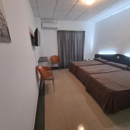 Hotel Lisboa Кастрильо-де-ла-Гуаренья Экстерьер фото