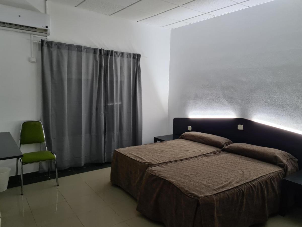 Hotel Lisboa Кастрильо-де-ла-Гуаренья Экстерьер фото