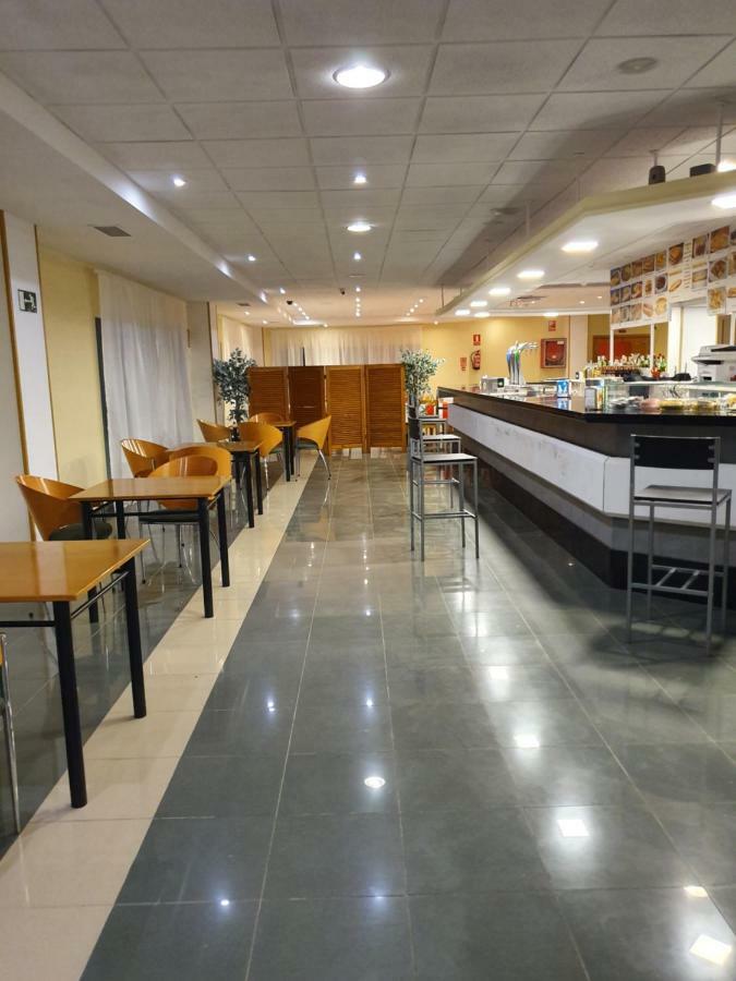 Hotel Lisboa Кастрильо-де-ла-Гуаренья Экстерьер фото